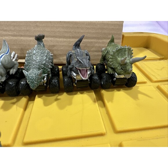Lot of 6 Set Jurassic World Zoom Riders Pull Back Power Dinosaurs 🦕 3.25" NEW - Picture 6 of 6
